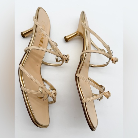 Chanel Vintage 2001 Rosebuds Strap Sandal Beige & Gold Leather Kitten Heel EU 39 - Picture 11 of 15
